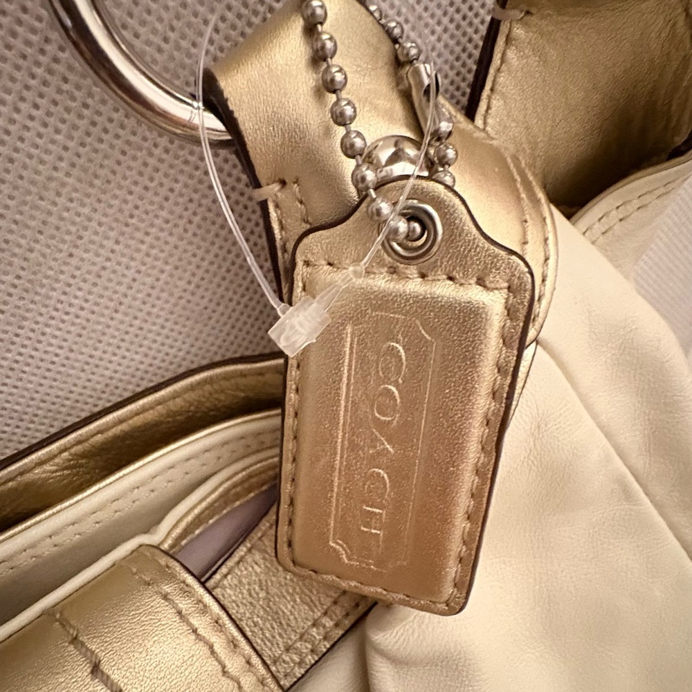 Coach Soho Lynn Metallic Gold and Ivory Leather Hobo Bag F17092 - Picture 3 of 9